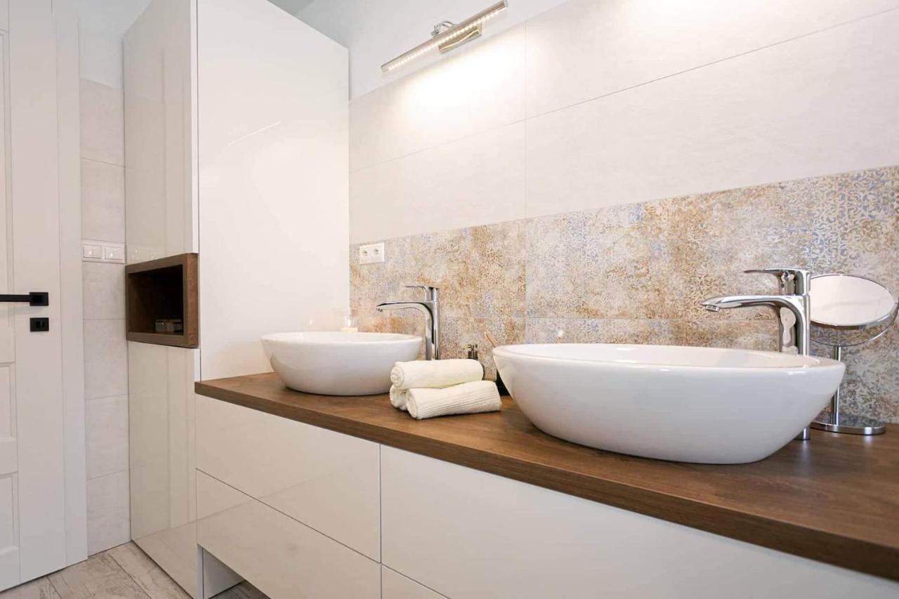Bl - The Penthouse, 24Hr Self Check-In, 2 Bedrooms, Fireplace, Ac, Panoramic View From Main Balcony, 3-Minute Walk To City Center บันสกาบิสตรีตซา ภายนอก รูปภาพ