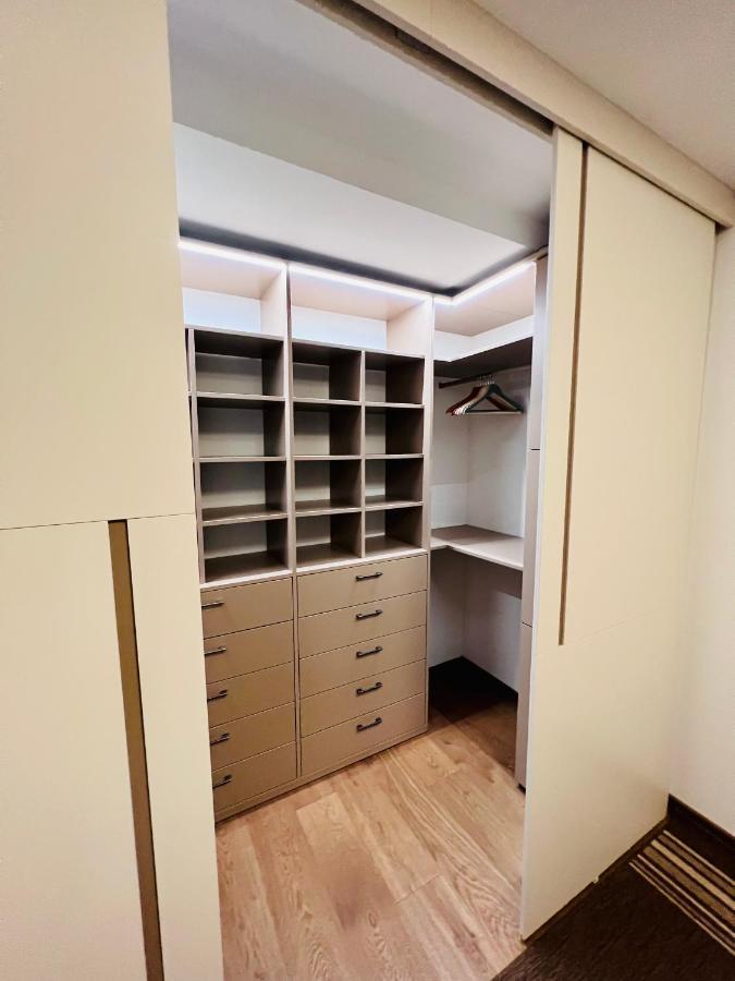 Bl - The Penthouse, 24Hr Self Check-In, 2 Bedrooms, Fireplace, Ac, Panoramic View From Main Balcony, 3-Minute Walk To City Center บันสกาบิสตรีตซา ภายนอก รูปภาพ